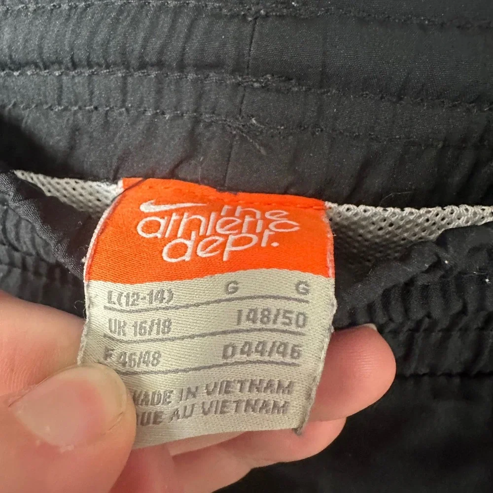 Nike Athletic Dept Mens‎ Large Black Track Pants Windbreaker Mesh Lined Piping